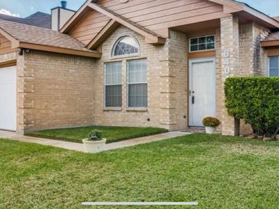 8404 O'Hara Ln, Fort Worth, TX, 76123
