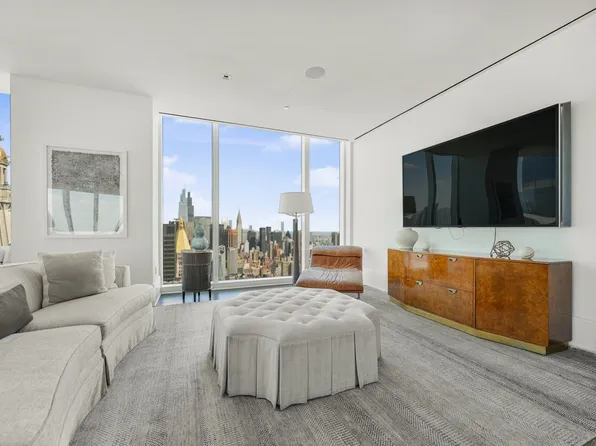 45 East 22nd Street image 21 of 28