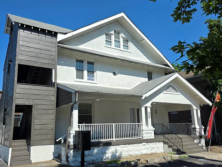2113 Belmont Blvd #2 — Photo 8
