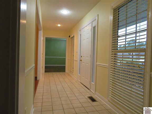 4th image of 310 Stonecreek Pl