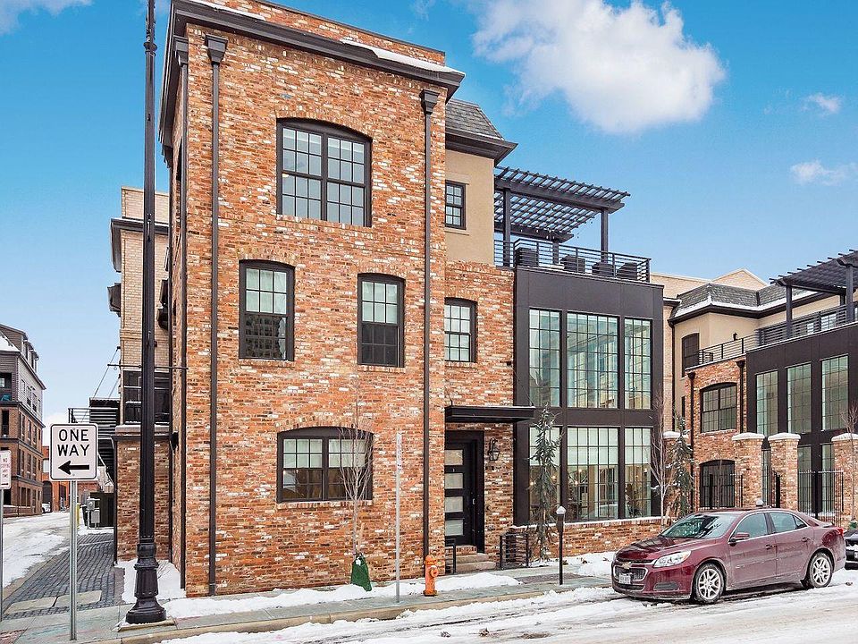 1st image of 100 Normandy Ave #Townhouse 79