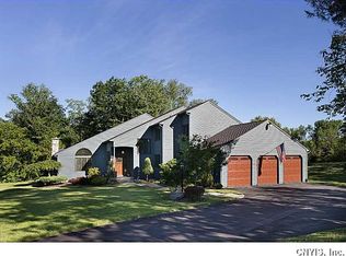 2341 Bockes Rd, Skaneateles, NY 13152