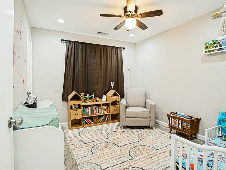 1407 Belaire Dr — Photo 7