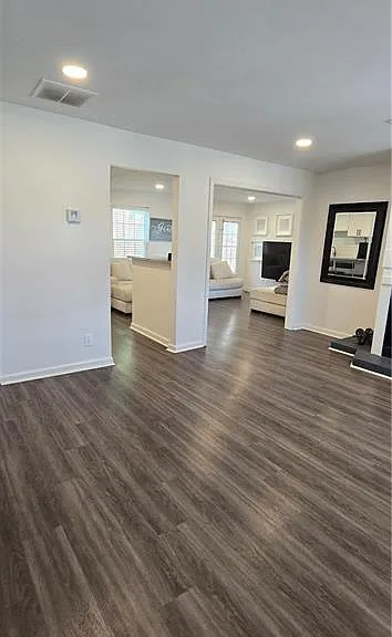 606 W Lake Ave NW — Photo 21