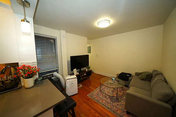 Rented by Corcoran | media 22