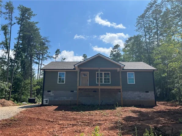 213 Wood Valley Dr, Westminster, SC 29693