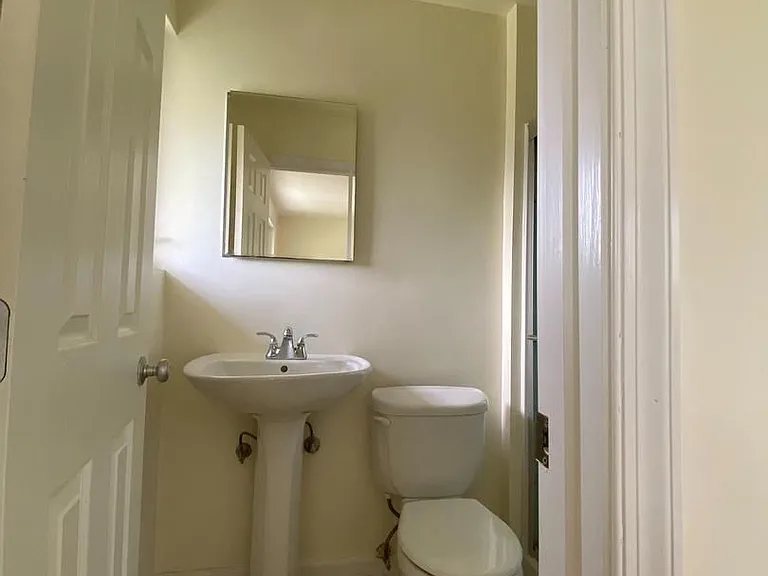6009 Cheshire Dr — Photo 13
