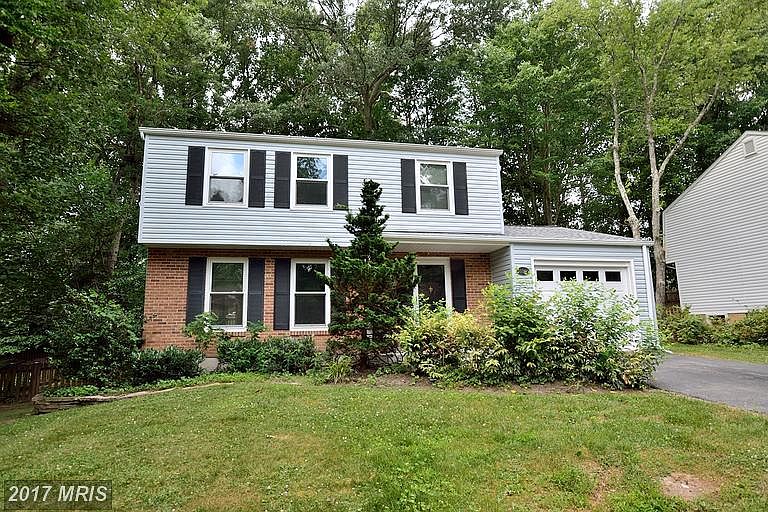 1st image of 16023 Fairway Dr