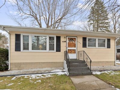 203 S Harrison St, New Buffalo, MI, 49117