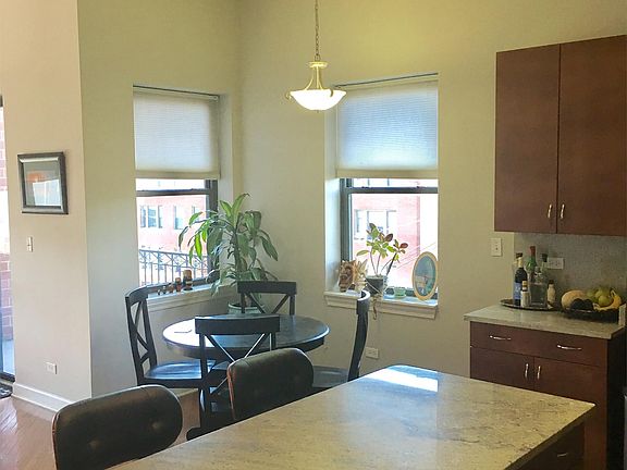 4th image of 3125 W Fullerton Ave APT 302