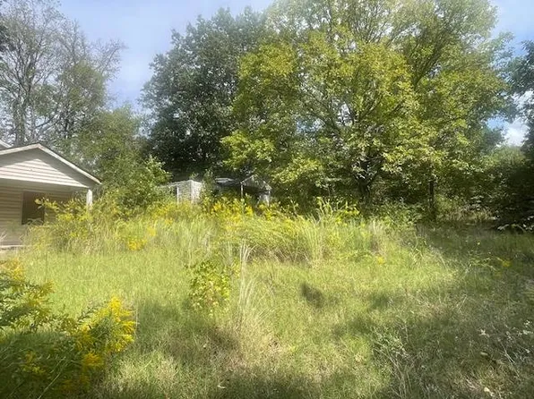 1126 Garland Ave E, West Helena, AR 72390