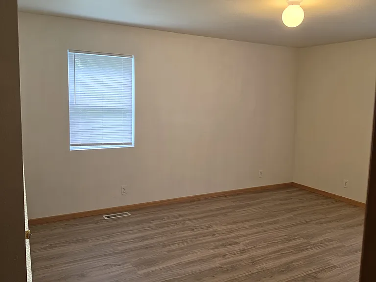 107 Kendall St — Photo 23