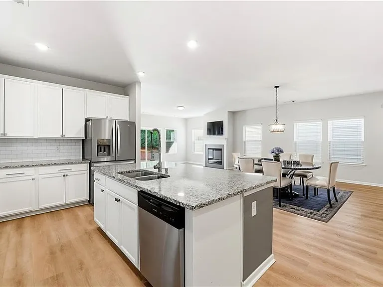 2719 Morgan Spring Trl — Photo 4