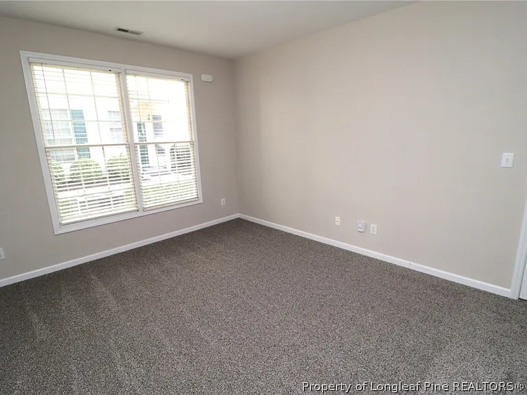 2812 Kudrow Ln #2812 — Photo 22