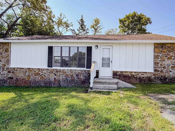 209 Highway 62 W, Yellville, AR 72687