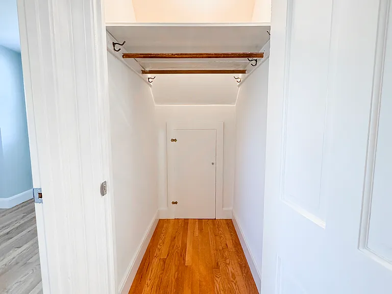 40 Walter St — Photo 17