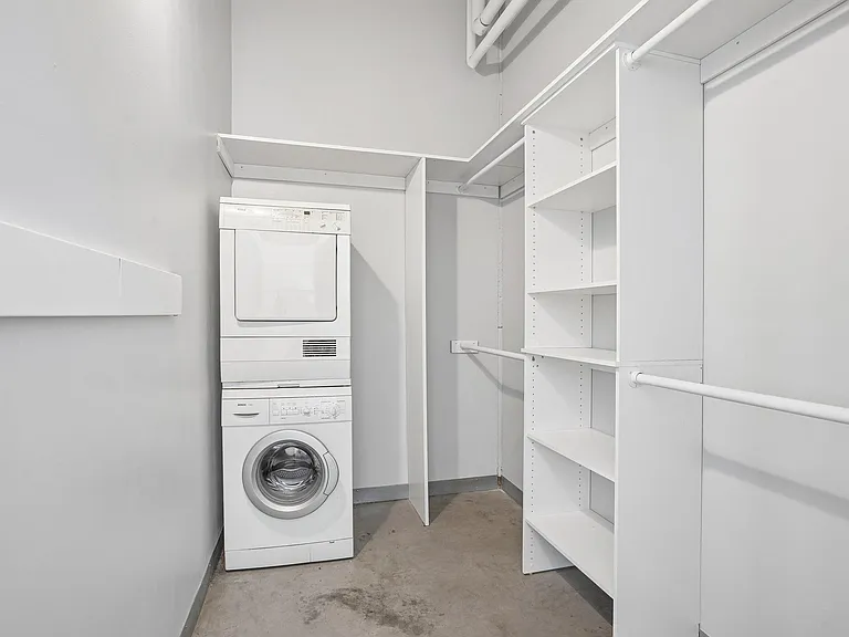 700 Washington Ave N #523 — Photo 16