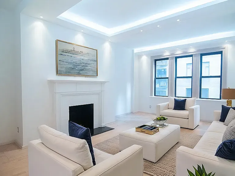 145 W 58th St #11M — Photo 4