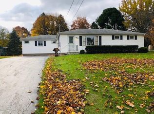 941 Shoemaker Rd, Webster, NY 14580