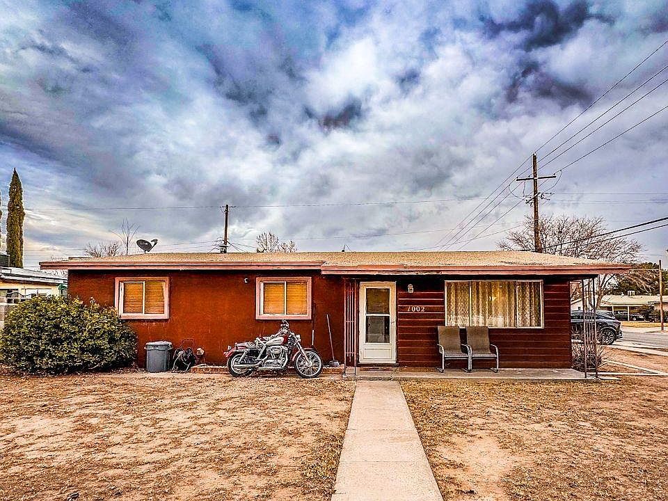 1st image of 1002 Valverde St