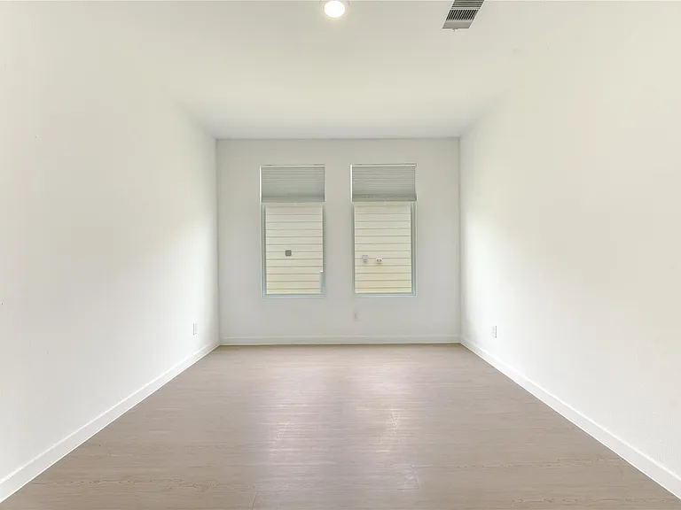 21614 Springhill Grove Ln — Photo 15