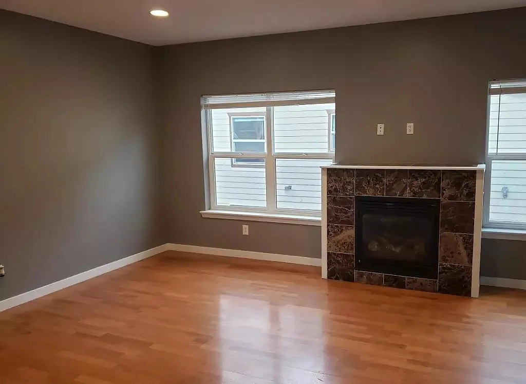 3 bed, 2.5 bath, 1500 sqft, $2,999 — Photo 3