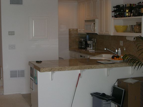 5th image of 940 Sealane Dr Unit 13