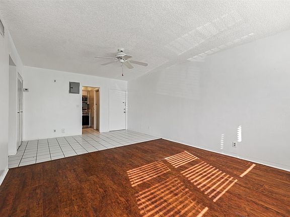 5th image of 280 S Cypress Rd APT 306