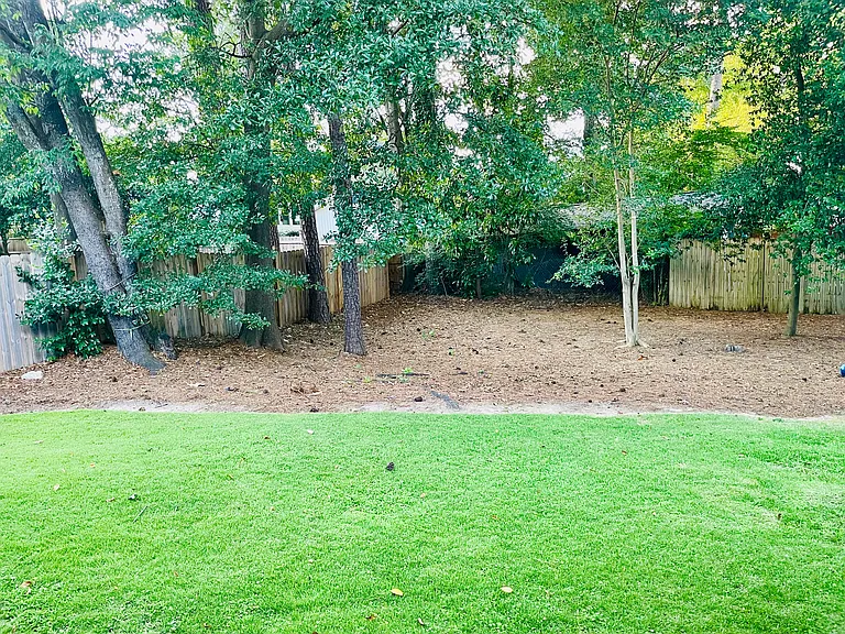 2207 Drew Valley Rd — Photo 13