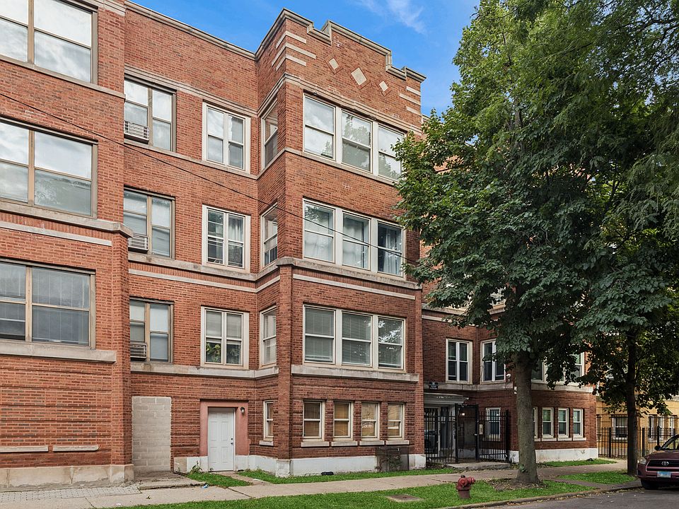 1st image of 4731 S Ingleside Ave #D1