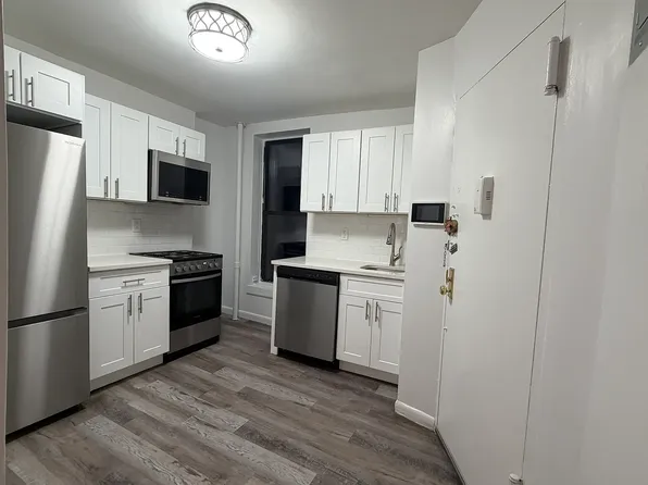 416 W 56th St APT 5, New York, NY 10019