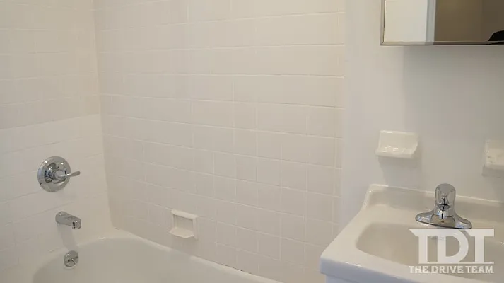 Rented by J Misrahi Realty Corp | media 32