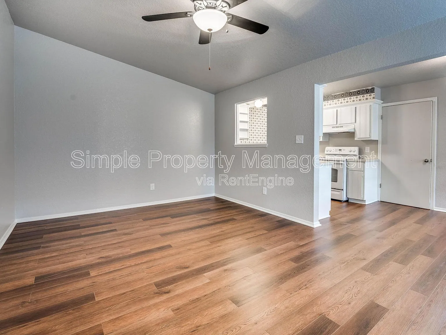 2 bed, 1.0 bath, 926 sqft, $1,150 — Photo 3