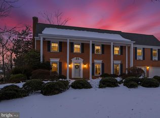 8818 Cold Spring Rd, Potomac, MD 20854