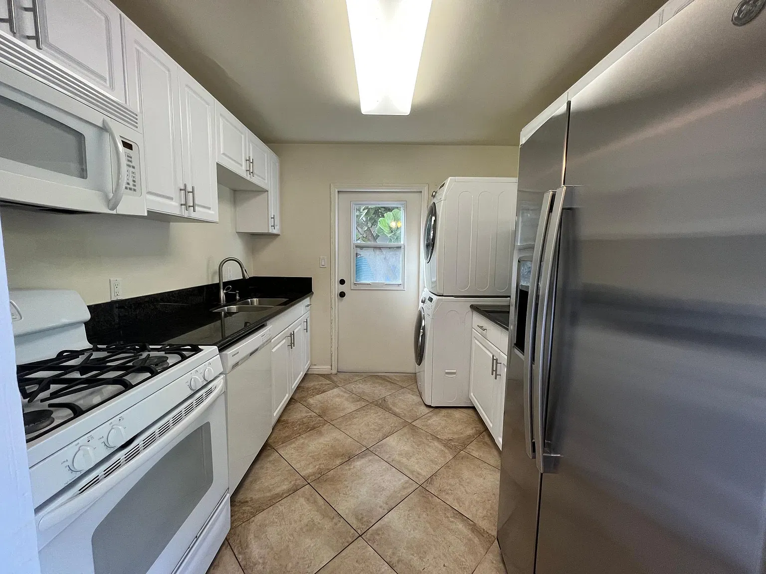 4948 W Point Loma Blvd — Photo 3