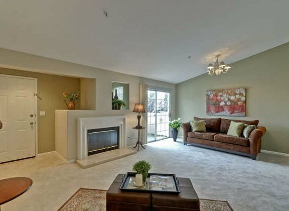 4th image of 1289 Tea Rose Cir