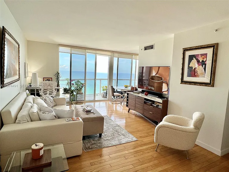 6365 Collins Ave #3609 — Photo 4