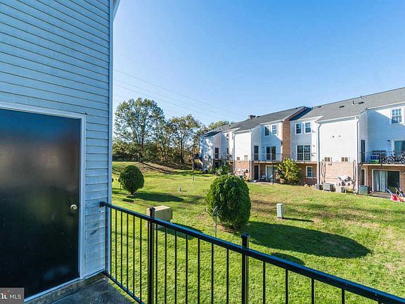 4th image of 1013 Margate Ct