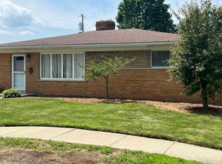 68271 Mary St, Richmond, MI 48062