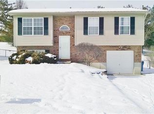 140 Waller Dr, Crittenden, KY 41030