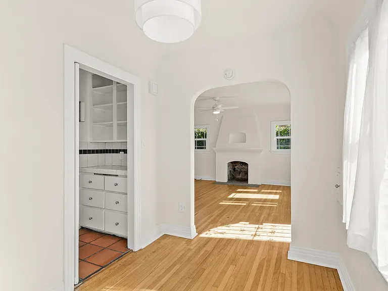 3124 B St — Photo 13