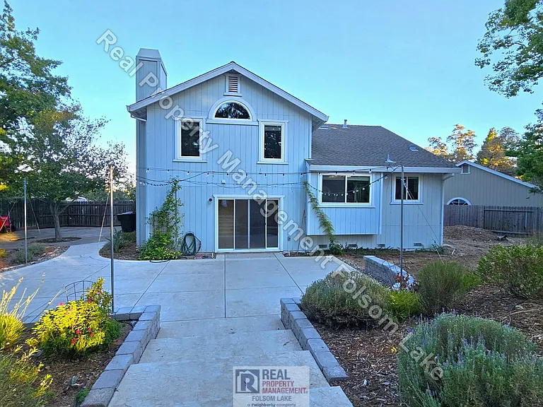 107 Oneill Ct — Photo 2
