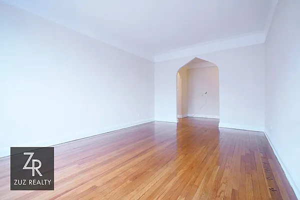 Rented by Zuz Realty | media 21