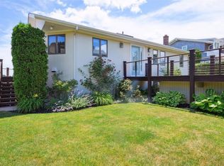 10 Gardiner St, Narragansett, RI 02882