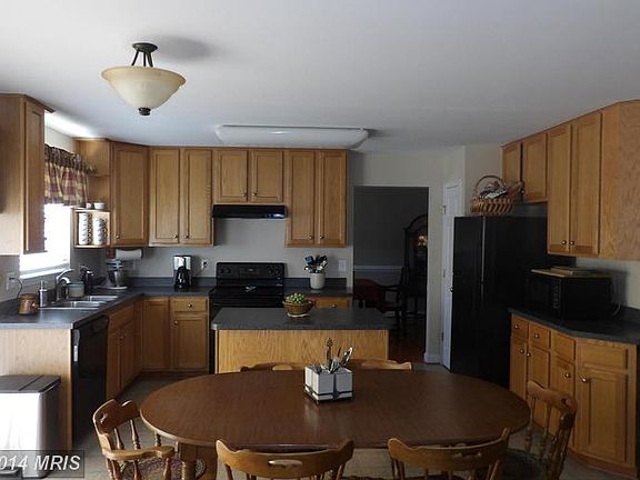 3rd image of 963 Riverdale Cir