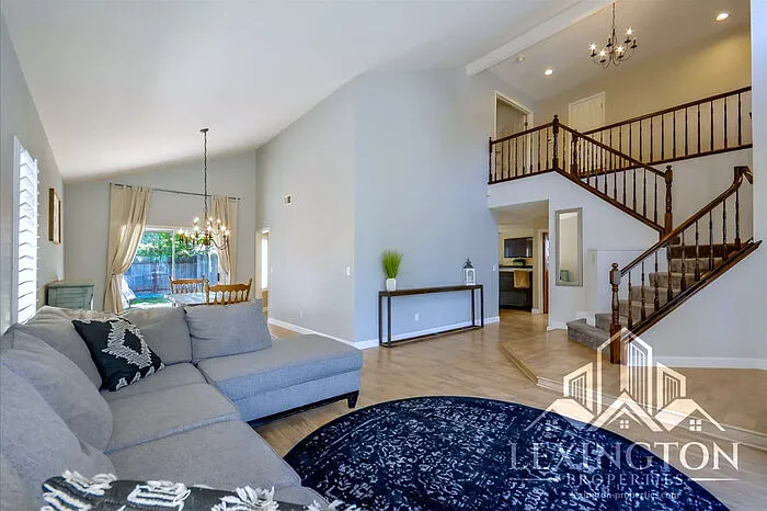 5941 Laguna Park Dr — Photo 4