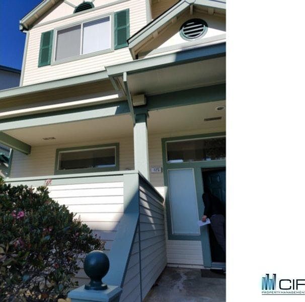 1st image of 125 Claremont Ter