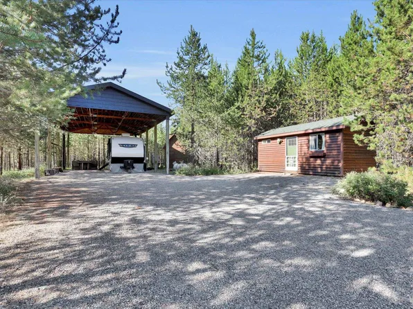 142 Freedom Meadows Dr, Newport, WA 99156