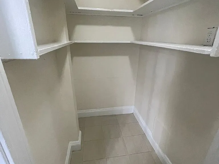 133 N Washington St #37 — Photo 7