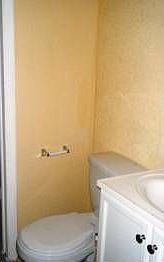 4th image of 150 NE 17th Ct